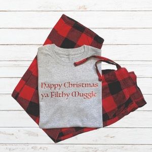 Merry Christmas ya Filthy Muggle T-shirt